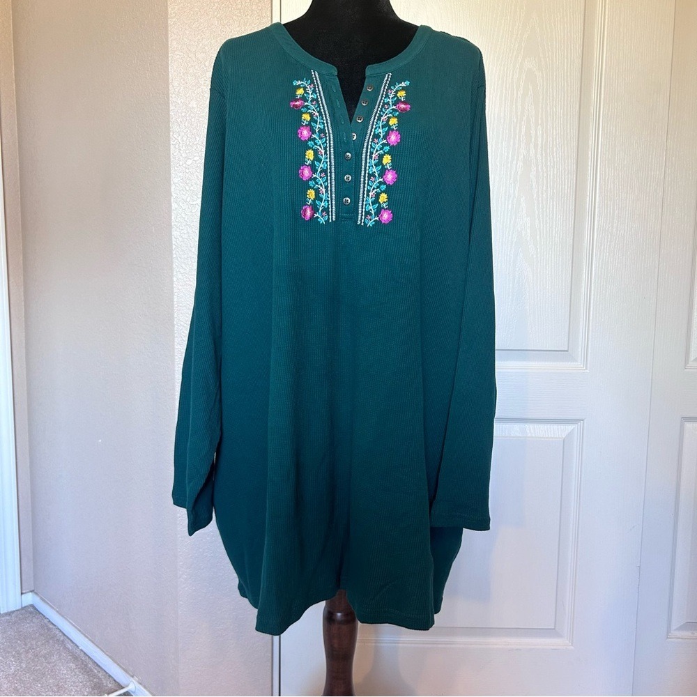 NWOT Women Within Green Waffle Knit Henley with Embroidery Blouse Shirt Size 5X‎